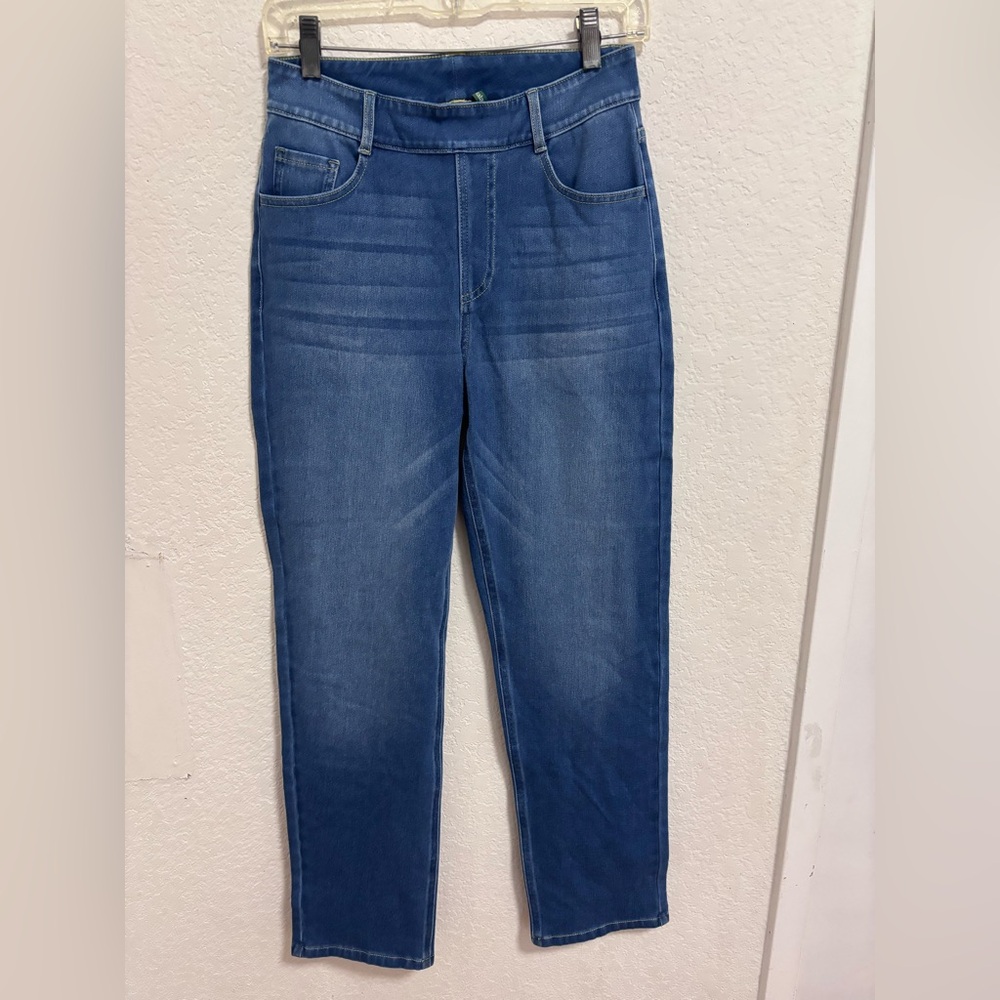 Halara pull on straight leg casual jeans NWT